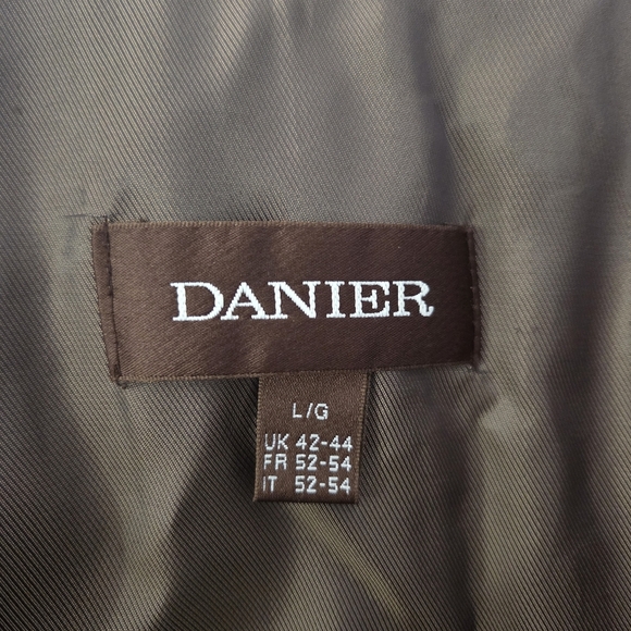 Danier Brown Leather Jacket with Ribbed Collars and Distressed Finish Size L - Picture 10 of 10